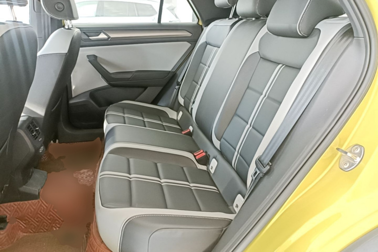 Volkswagen T-Roc 2023 #13 Volkswagen T-Roc 2023 immagine di auto #13
