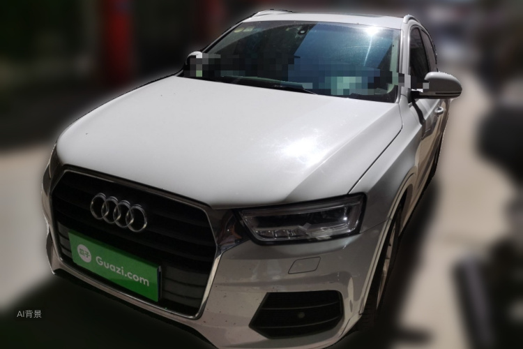 Audi Q3 2018 car image #2