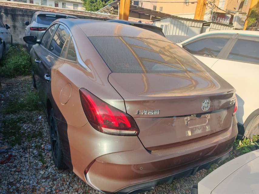 MG 5 2023 car image #2