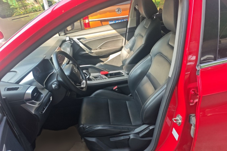 GEELY Coolray 2019 #15 GEELY Coolray 2019 car image #15