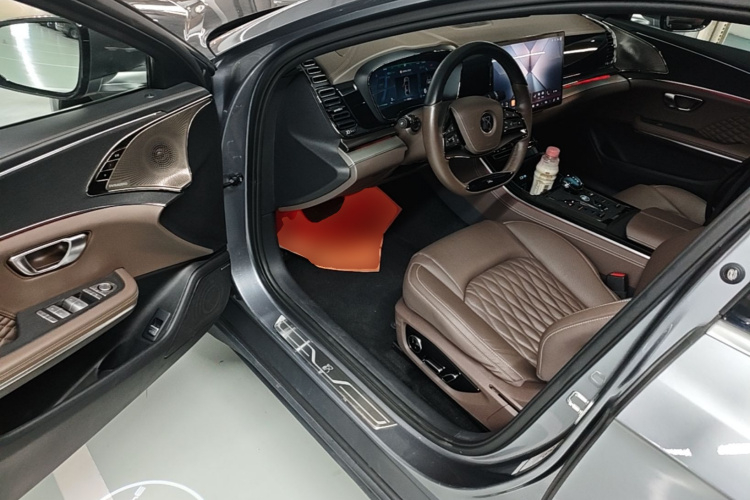 BYD Han 2024 car image #16