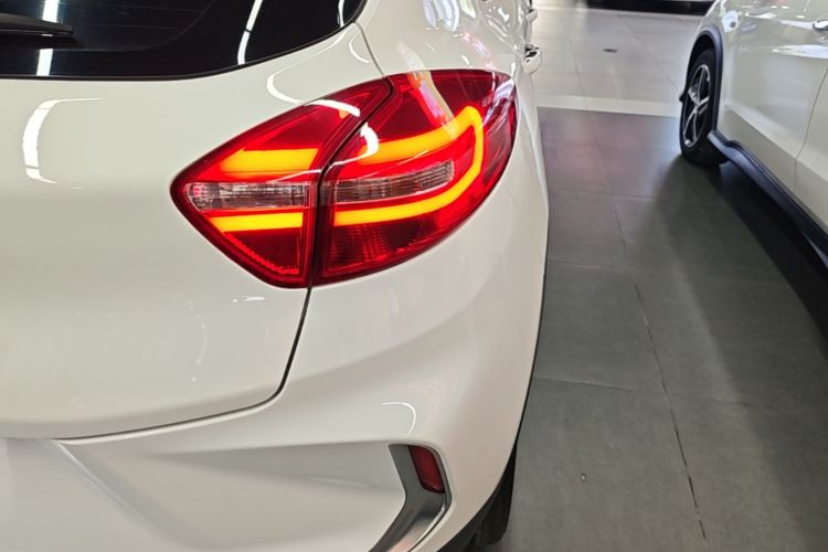 GEELY Emgrand GS 2019 #3 GEELY Emgrand GS 2019 car image #3