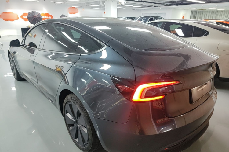 Tesla Model 3 2025 #7 Tesla Model 3 2025 car image #7