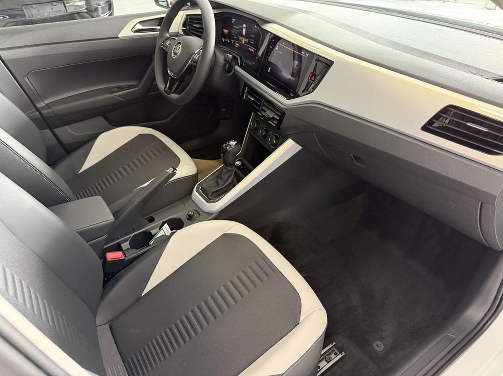 Volkswagen Polo 2023 car image #10