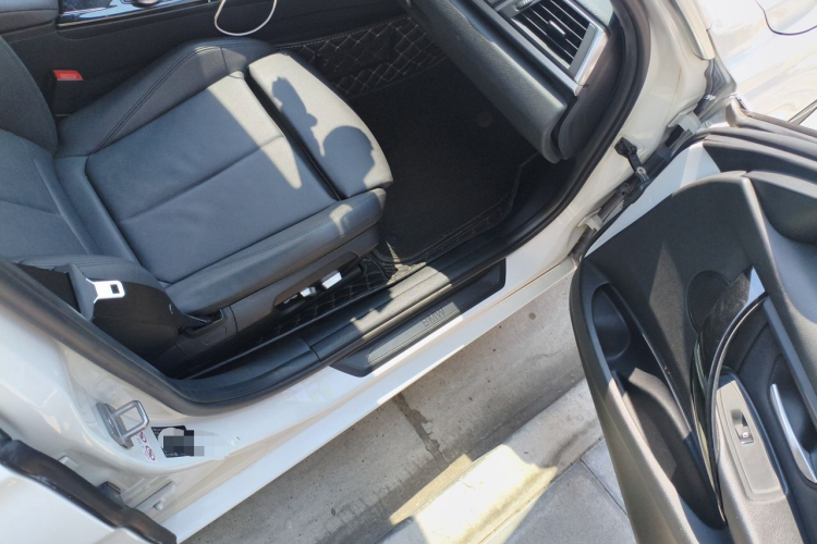 BMW 3 Series 2019 #27 BMW 3 Series 2019 car image #27