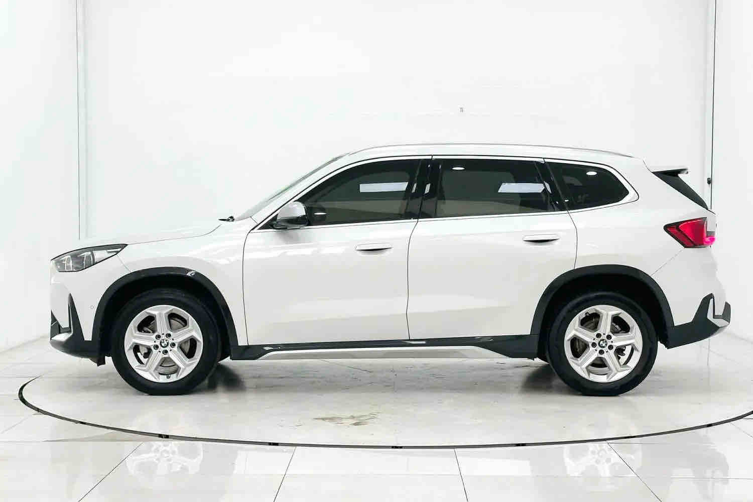 BMW X1 2023 #4 BMW X1 2023 car image #4