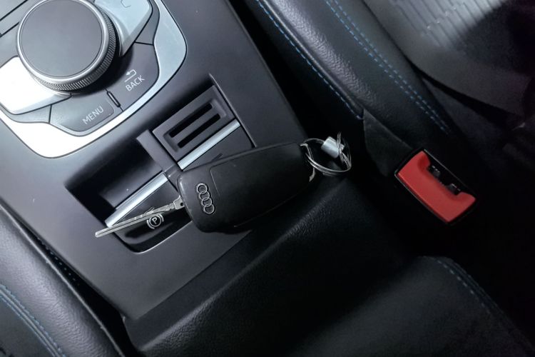 Audi A3 2020 car image #14