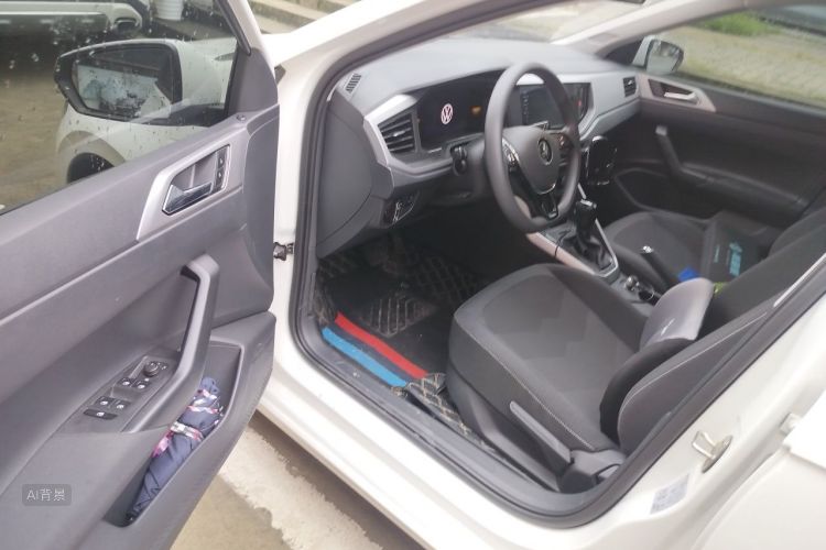 Volkswagen Polo 2023 car image #18