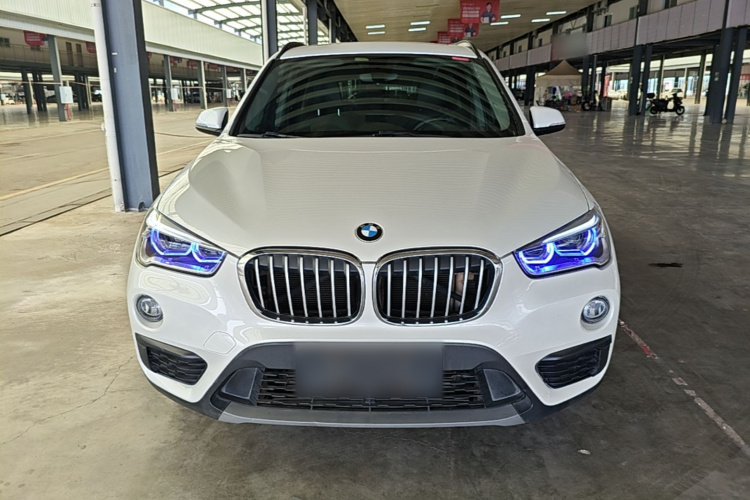 BMW X1 2018 #3 BMW X1 2018 car image #3