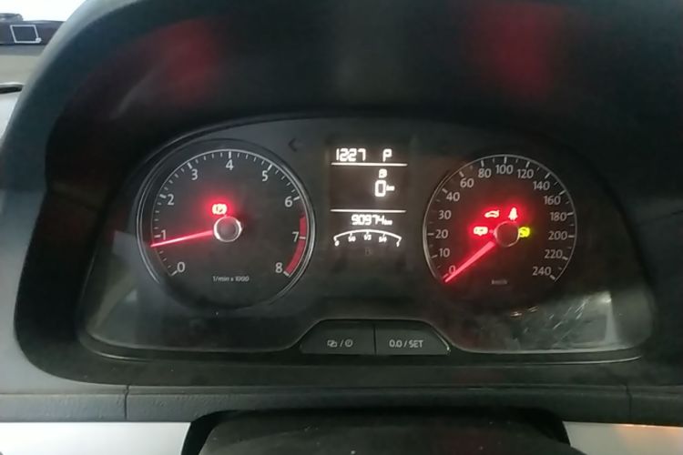 Volkswagen Lavida 2016 car image #12