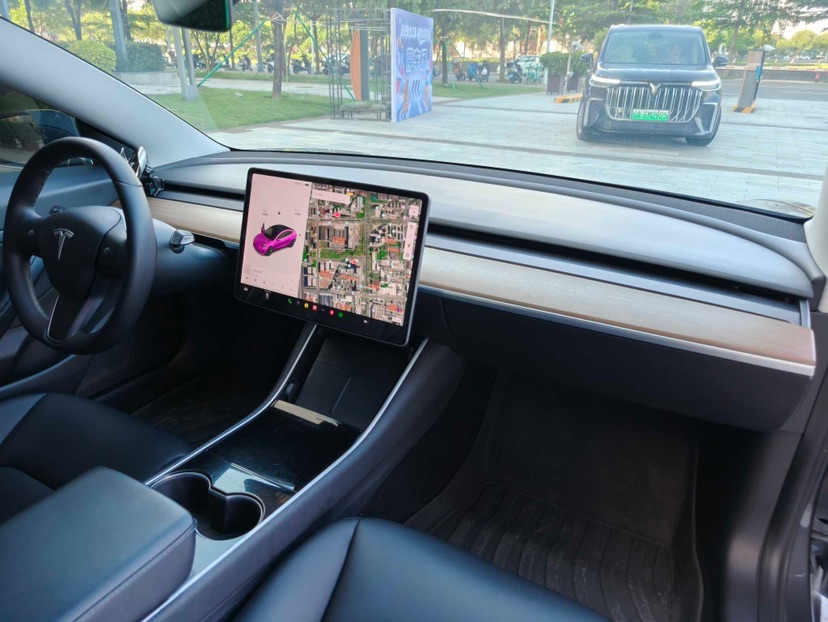 Tesla Model 3 2020 #4 Tesla Model 3 2020 car image #4