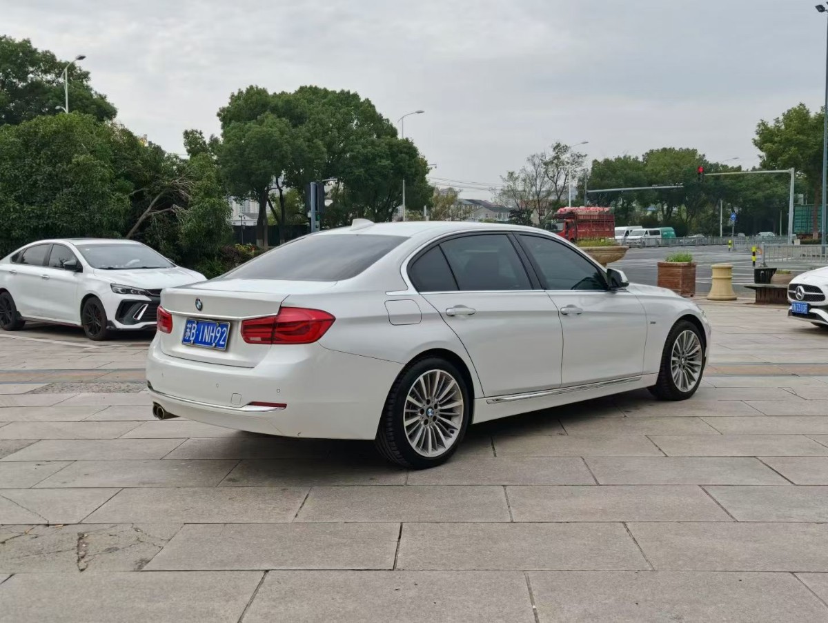 BMW 3 Series 2017 изображение автомобиля #5