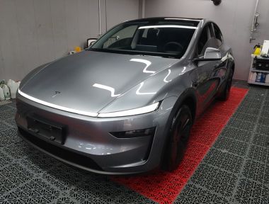 Tesla Model Y 2025 Tesla Model Y 2025 car image