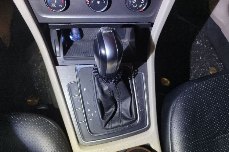 Volkswagen Golf 2016 #16 Volkswagen Golf 2016 car image #16