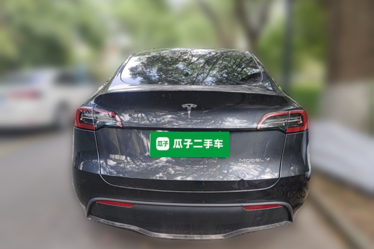 Tesla Model Y 2024 #4 Tesla Model Y 2024 immagine di auto #4