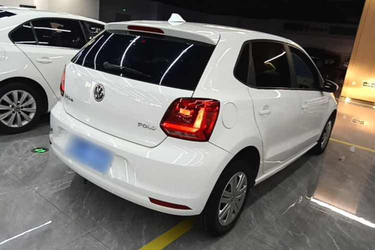 Volkswagen Polo 2017 car image #7