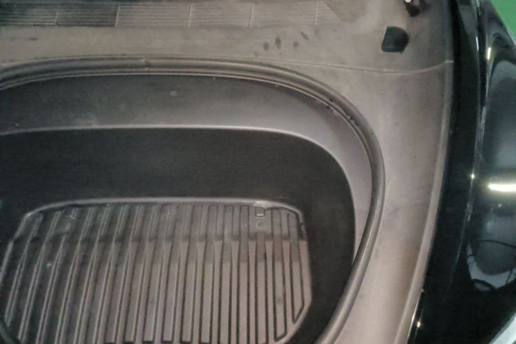 Tesla Model 3 2023 immagine di auto #25