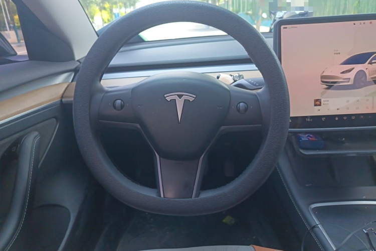 Tesla Model 3 2023 #15 Tesla Model 3 2023 car image #15