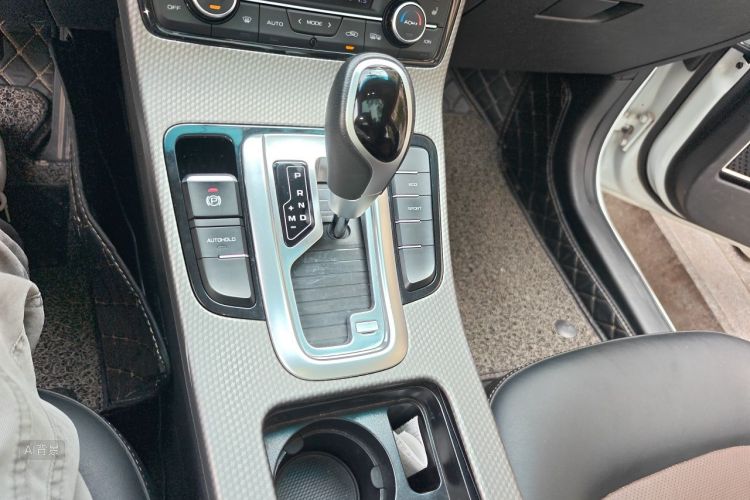 GEELY Emgrand GS 2017 #16 GEELY Emgrand GS 2017 car image #16
