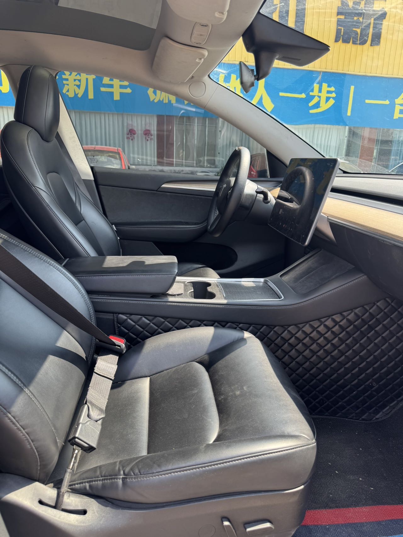Tesla Model Y 2022 #7 Tesla Model Y 2022 car image #7