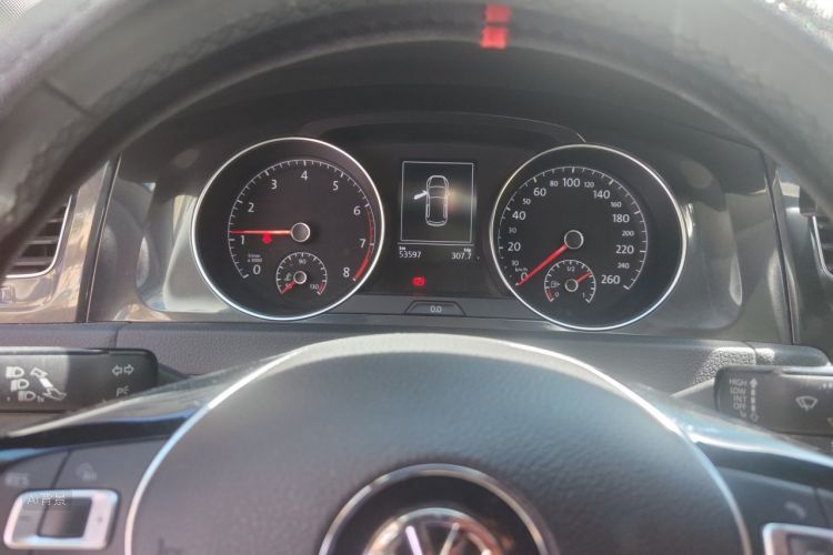Volkswagen Golf 2018 car image #14