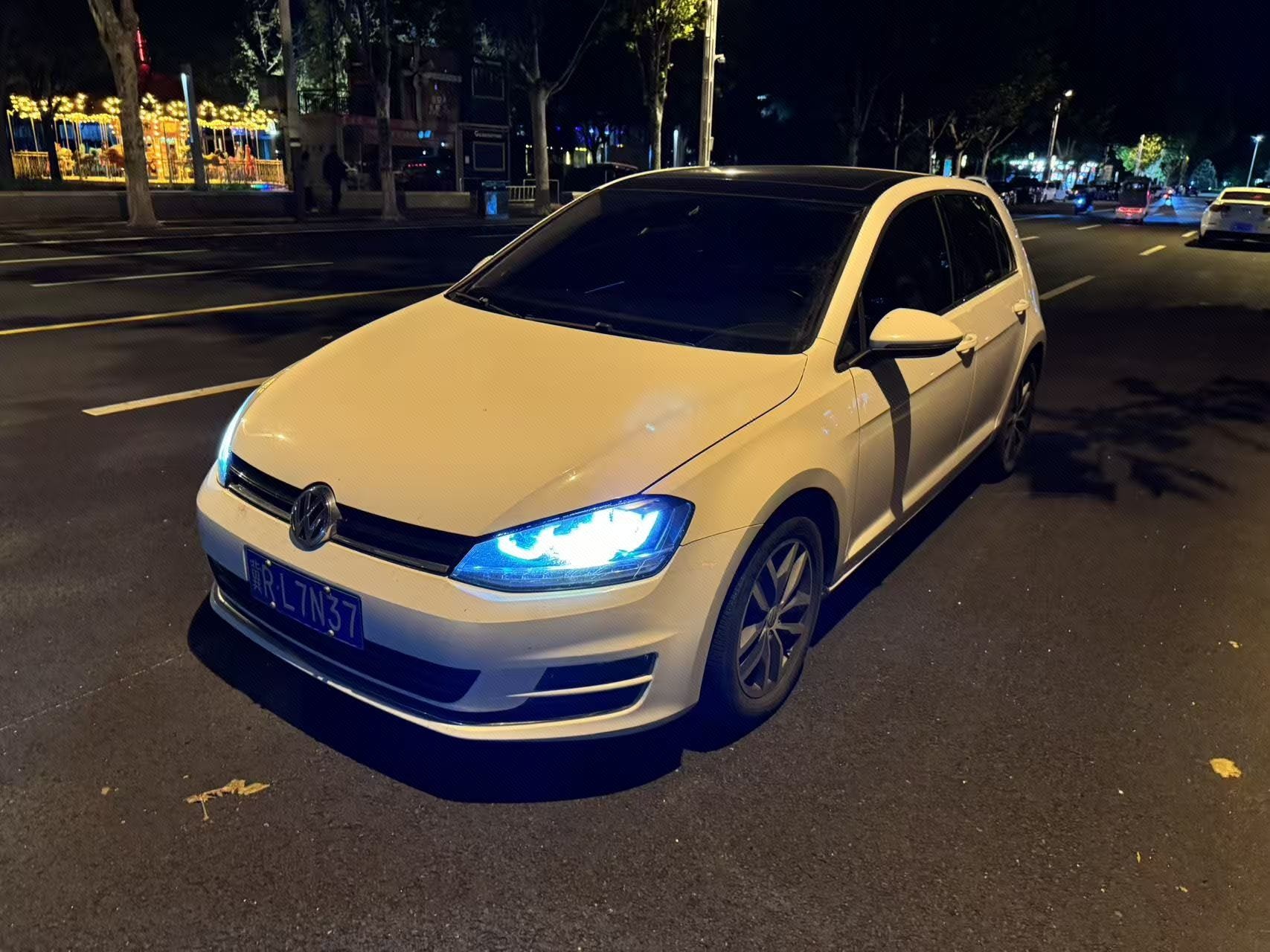 Volkswagen Golf 2016 Volkswagen Golf 2016 car image