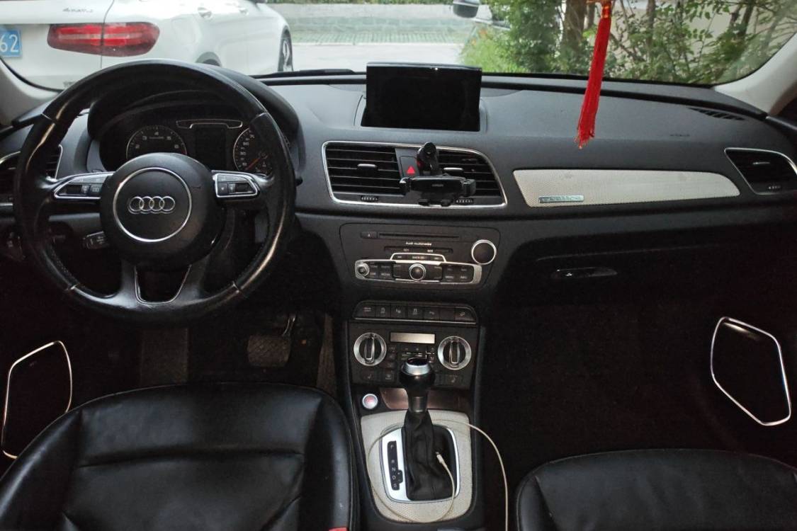Audi Q3 2014 #21 Audi Q3 2014 car image #21