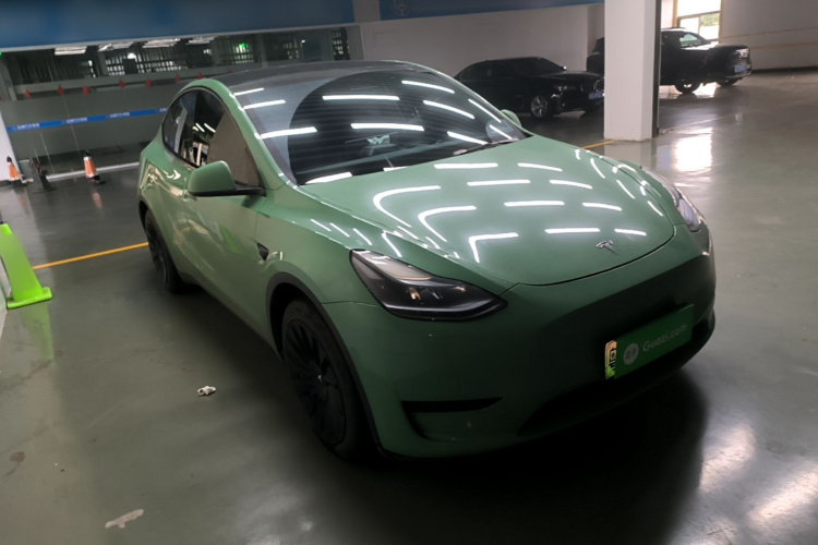 Tesla Model Y 2023 #4 Tesla Model Y 2023 car image #4