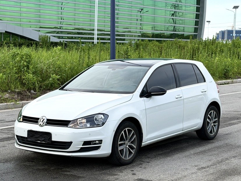 Volkswagen Golf 2017 Volkswagen Golf 2017 car image