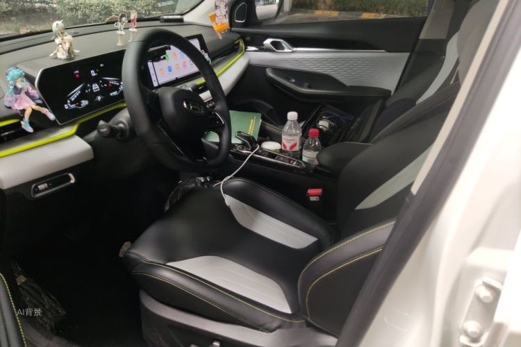GEELY Coolray 2023 immagine di auto #17