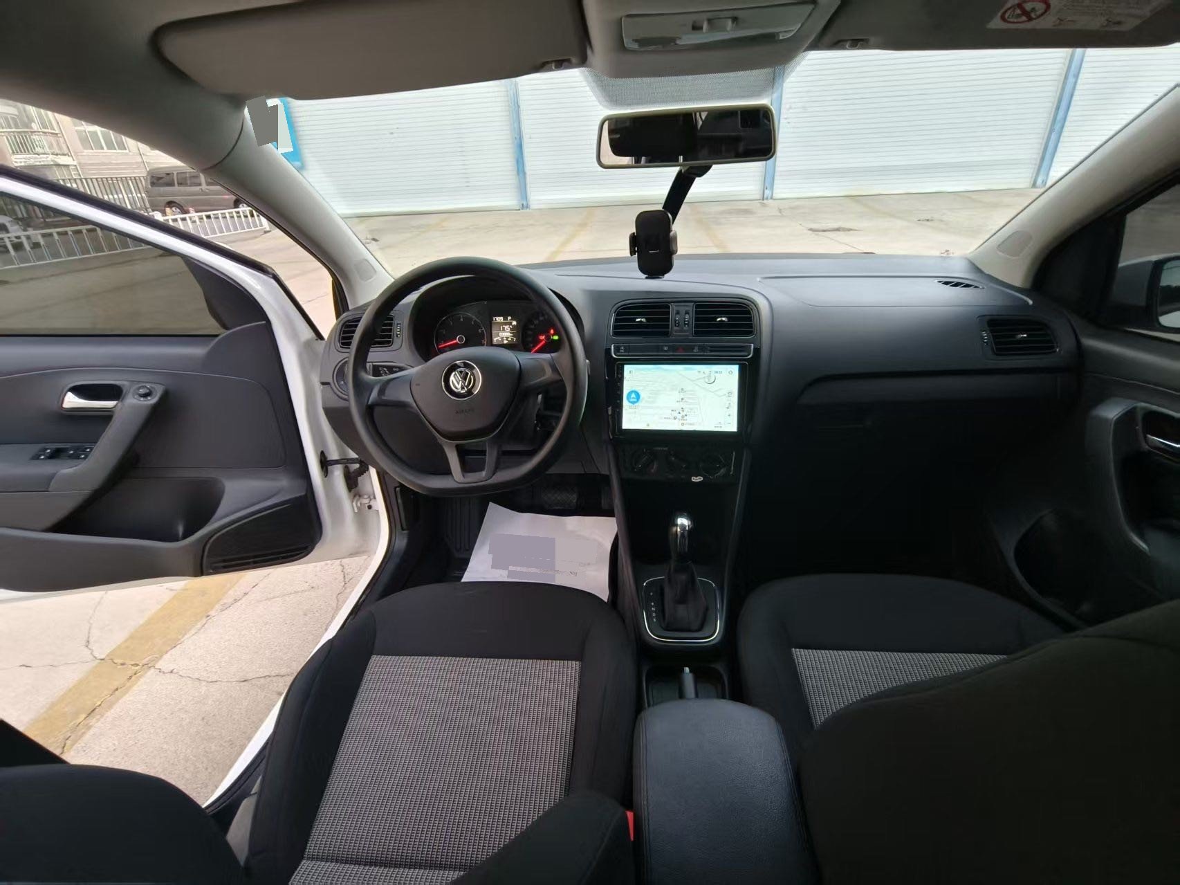 Volkswagen Polo 2018 immagine di auto #6