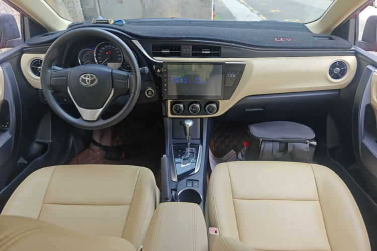 Toyota Corolla 2017 car image #10