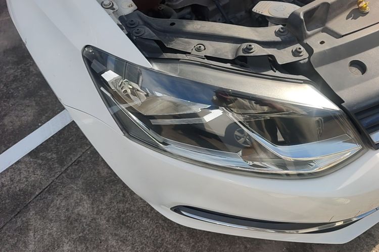 Volkswagen Polo 2016 car image #8