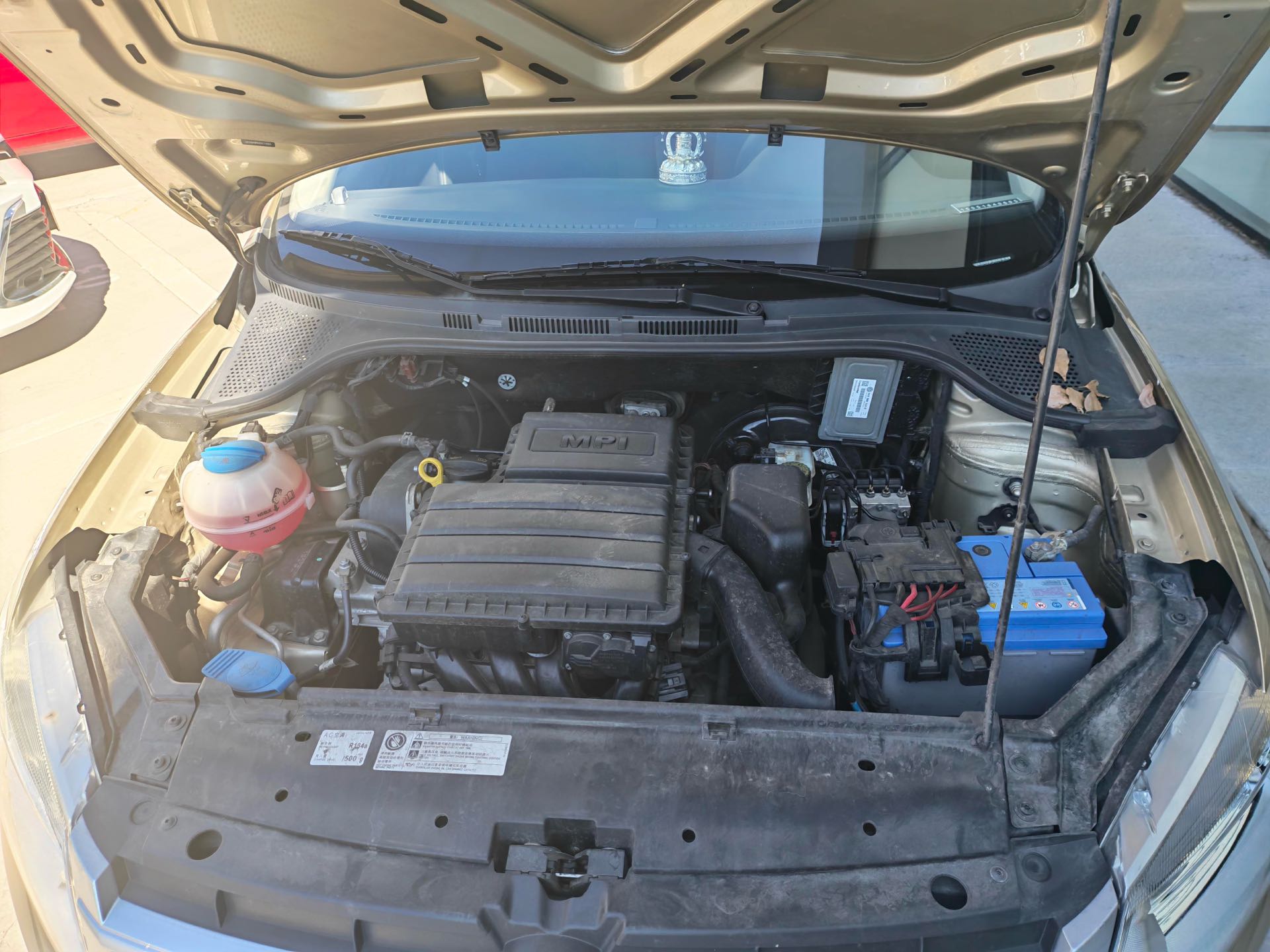 Volkswagen Santana 2014 car image #6