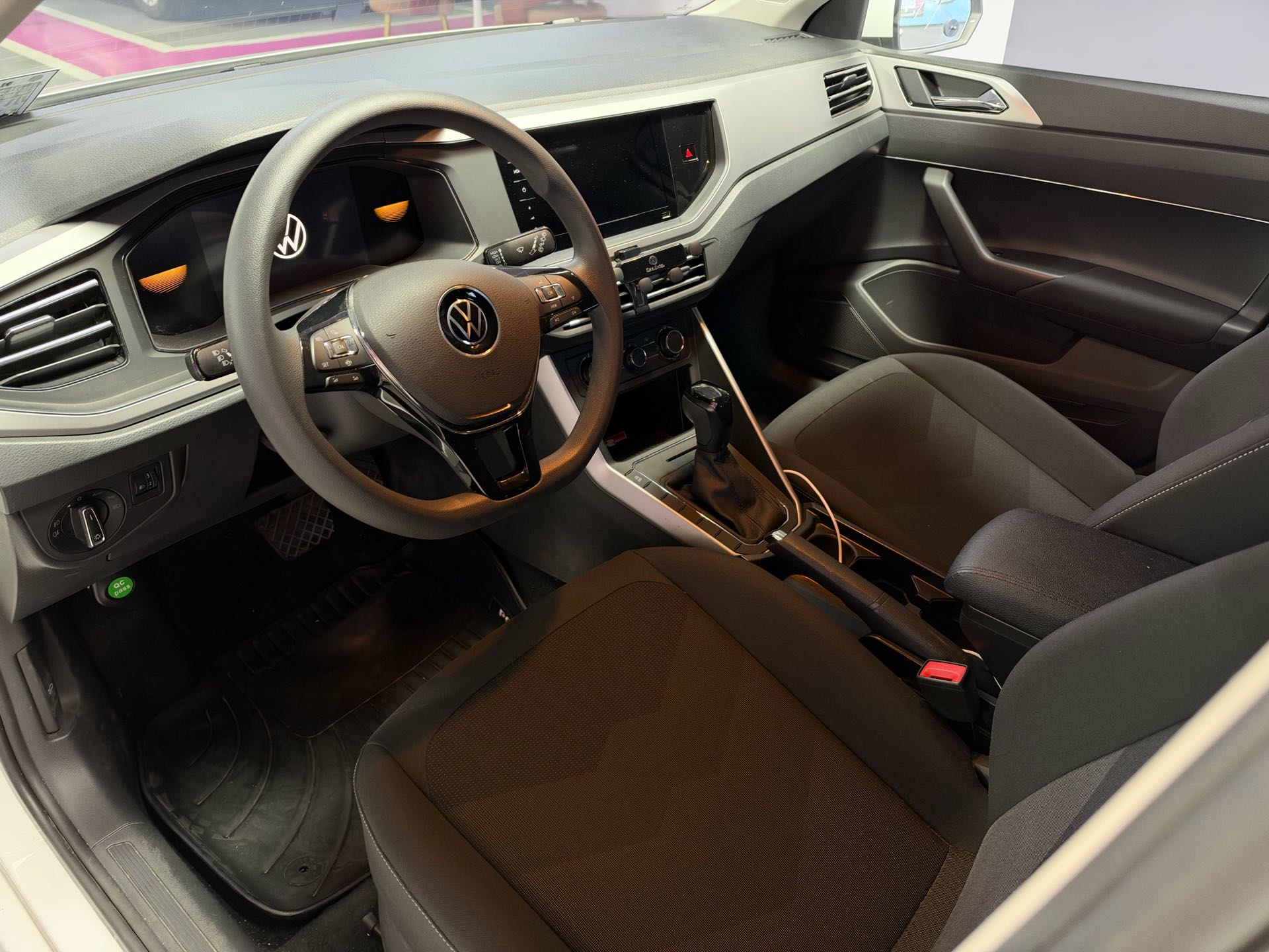 Volkswagen Polo 2023 #5 Volkswagen Polo 2023 صورة سيارة #5