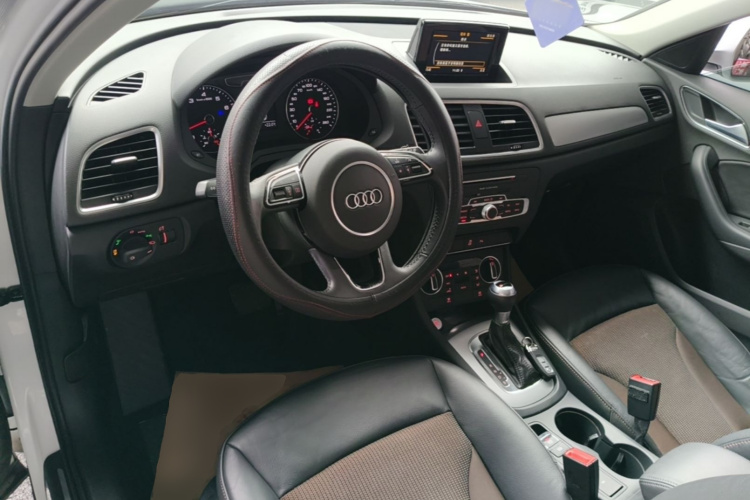 Audi Q3 2018 #10 Audi Q3 2018 car image #10