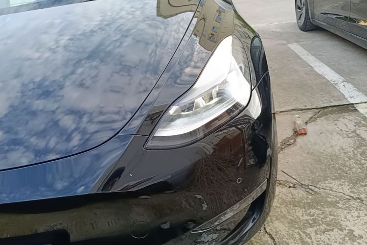 Tesla Model Y 2022 car image #23