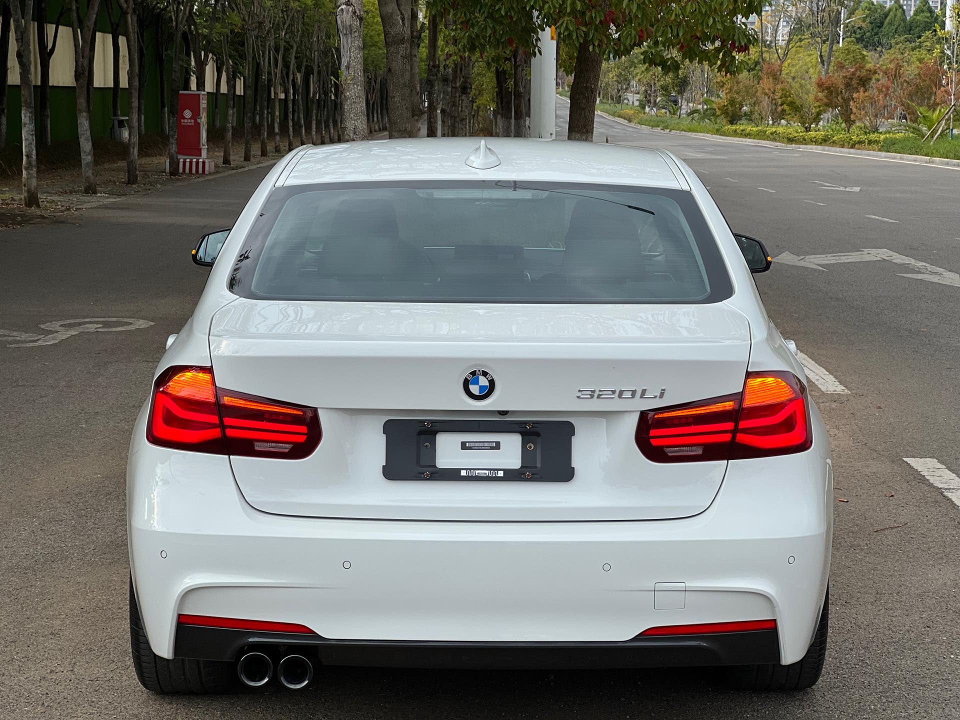 BMW 3 Series 2018 #5 BMW 3 Series 2018 immagine di auto #5