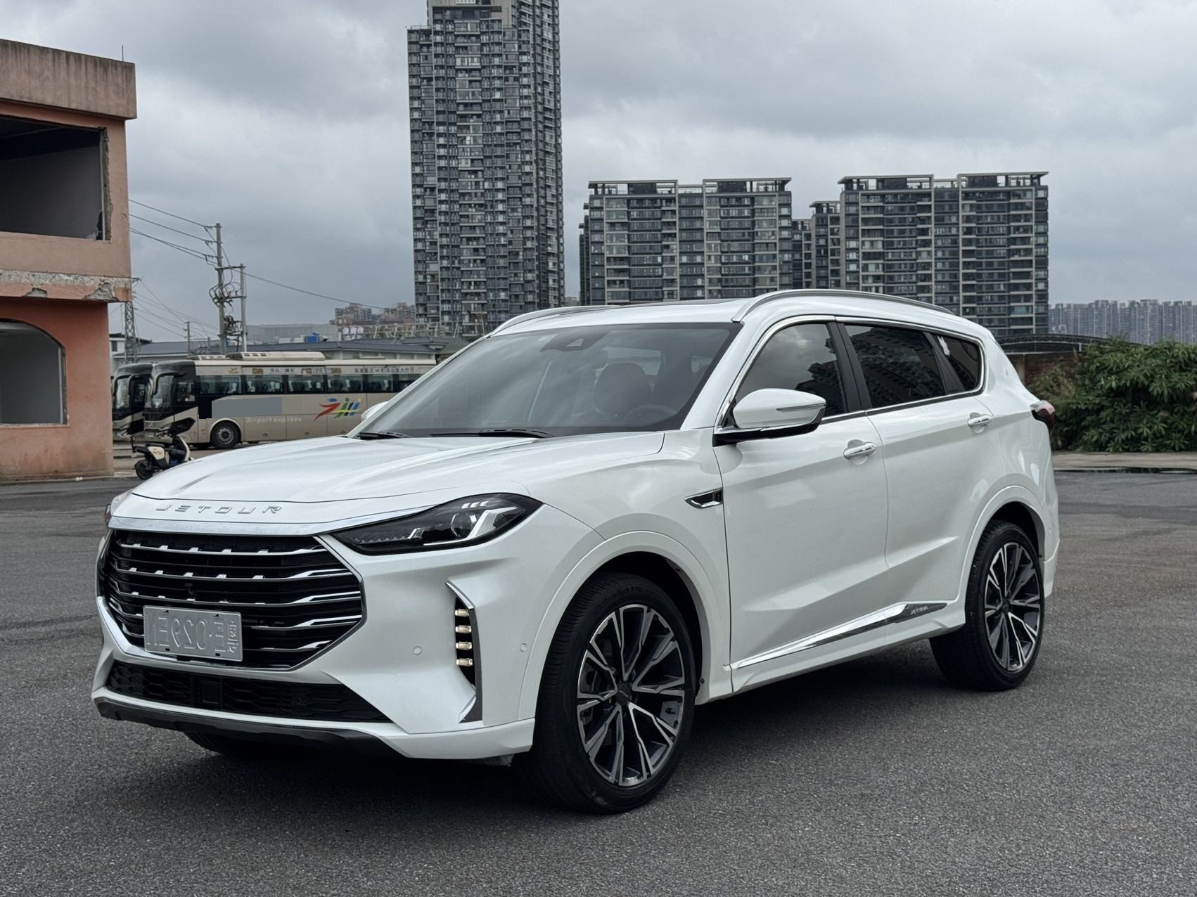Jetour X70 PLUS 2022 car image 
