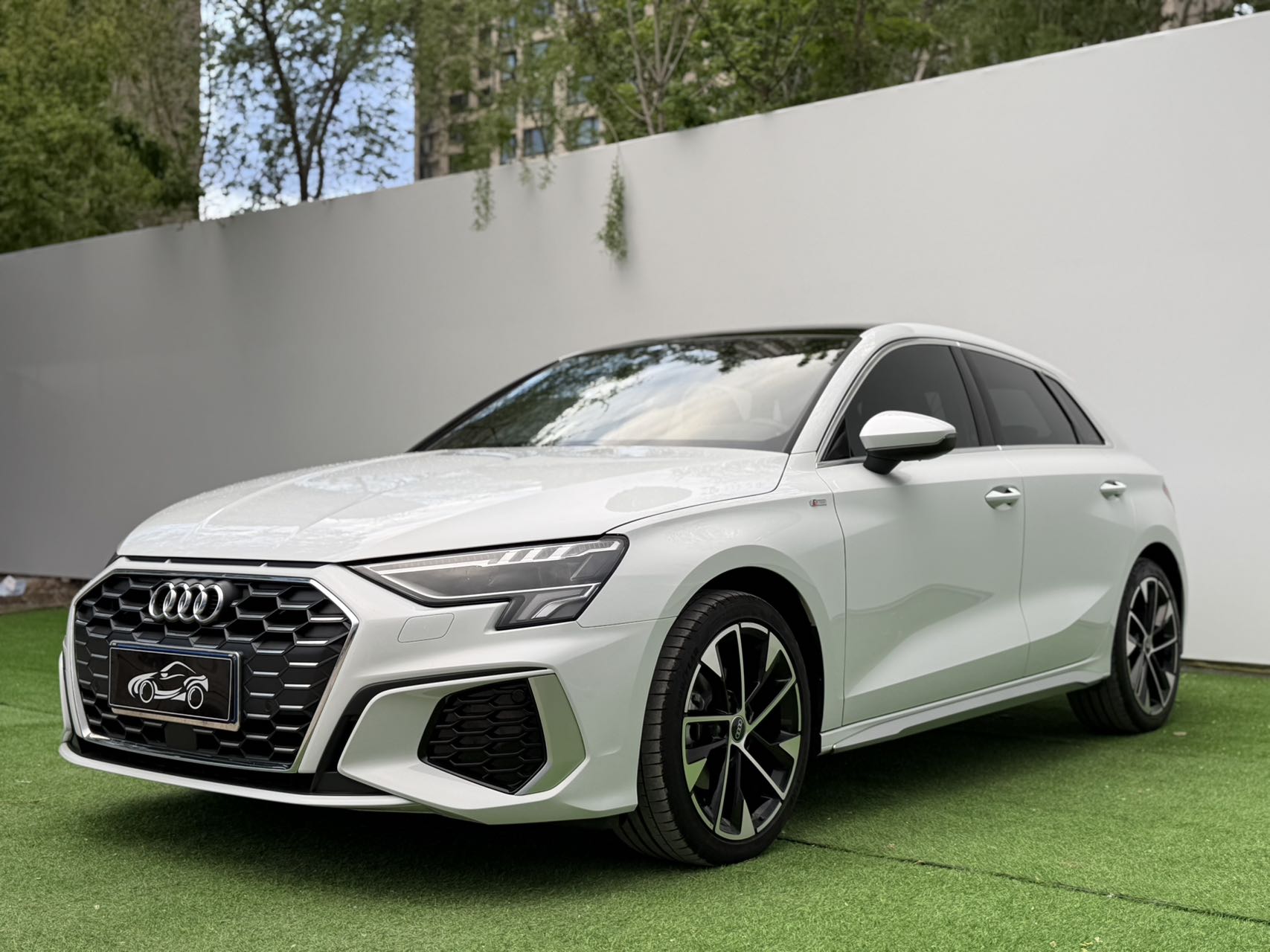 2022 2022 car image