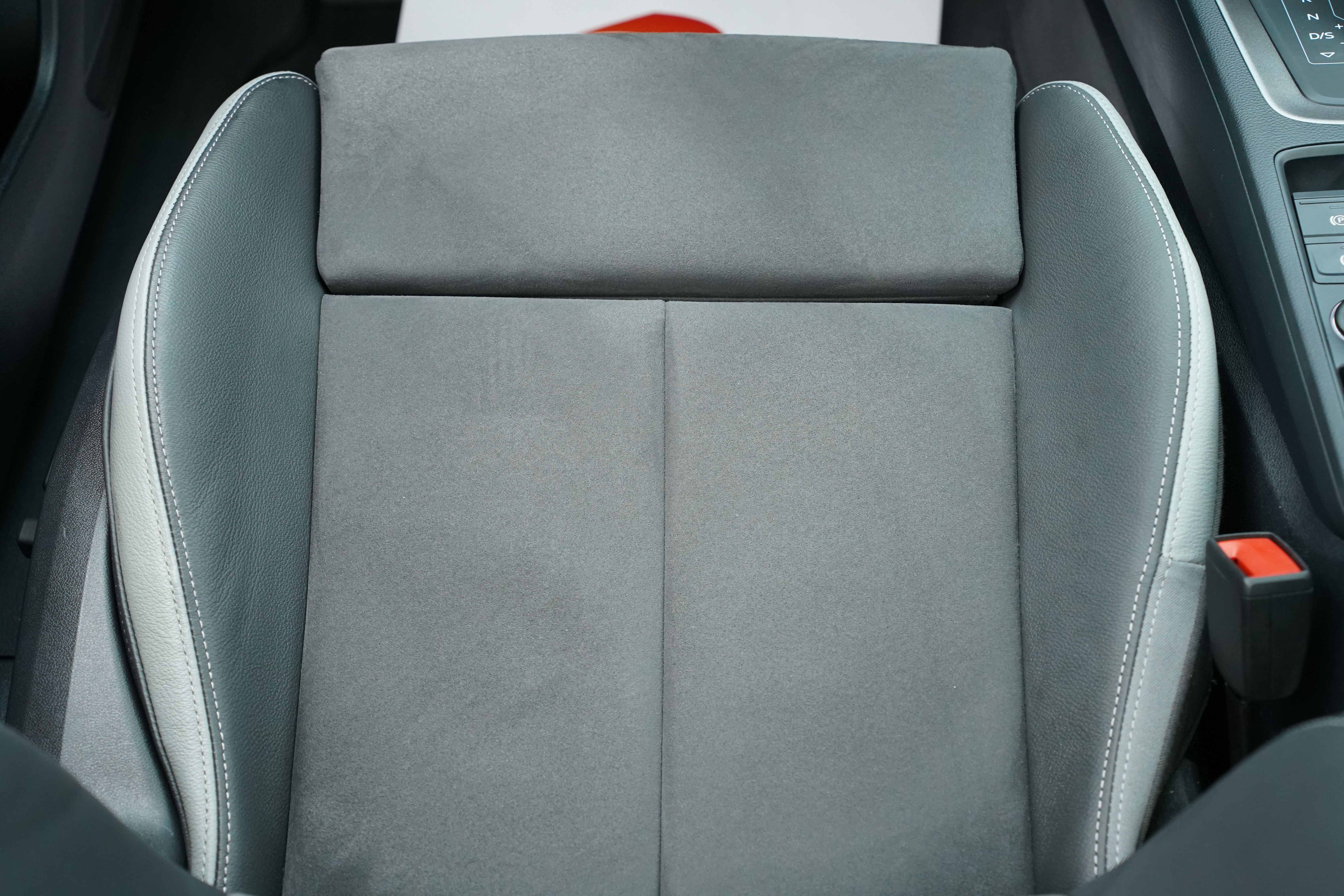 Audi Q3 2022 car image #6