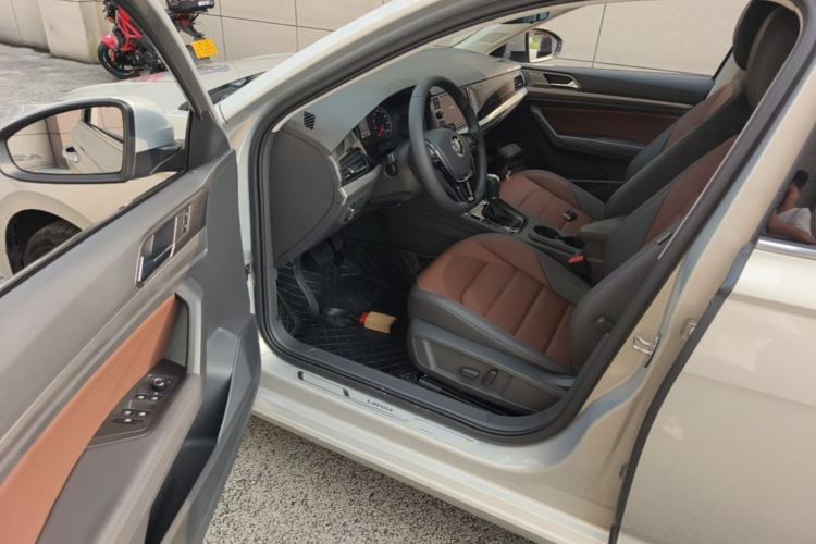 Volkswagen Lavida 2019 #16 Volkswagen Lavida 2019 car image #16
