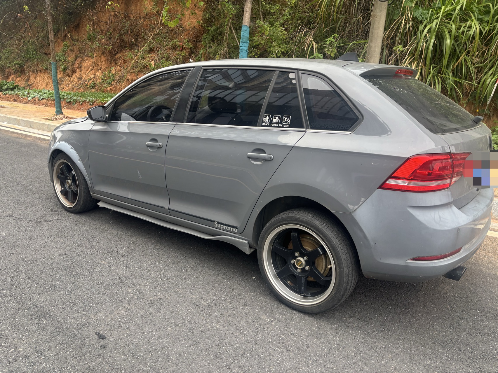 Volkswagen Santana 2015 car image #6