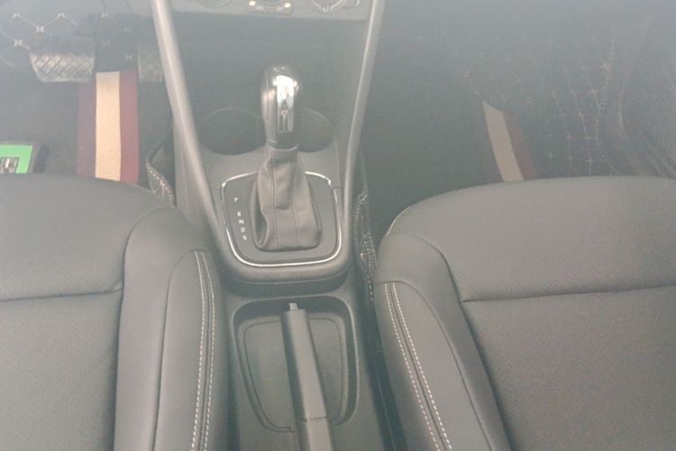 Volkswagen Polo 2018 car image #14