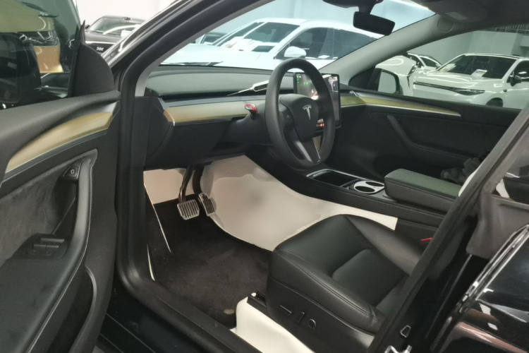 Tesla Model Y 2023 #16 Tesla Model Y 2023 immagine di auto #16