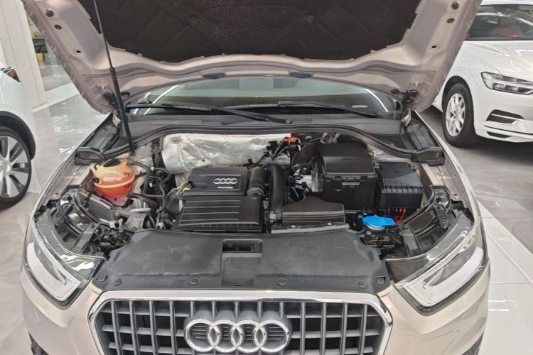 Audi Q3 2015 #20 Audi Q3 2015 car image #20