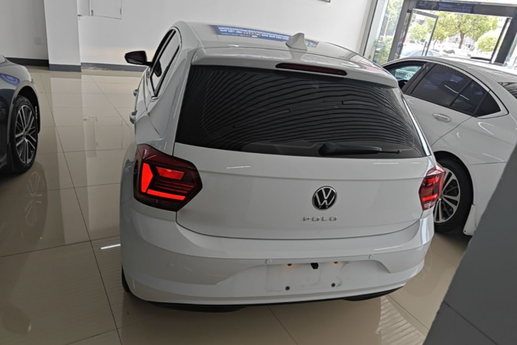 Volkswagen Polo 2023 car image #6