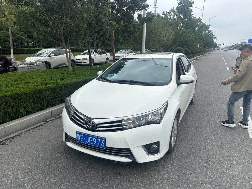 Toyota Corolla 2015 car image #3