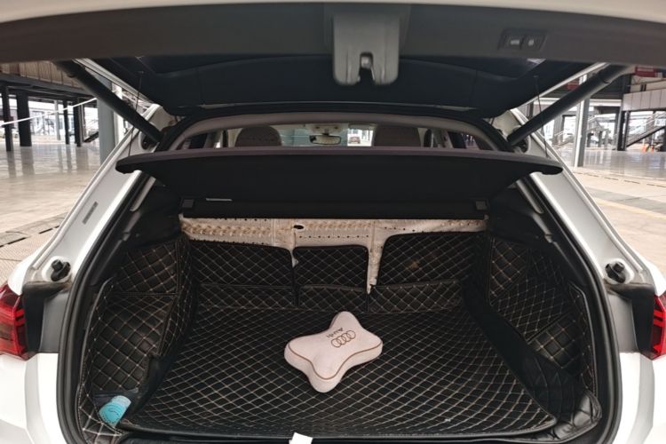 Audi Q3 2019 #21 Audi Q3 2019 car image #21
