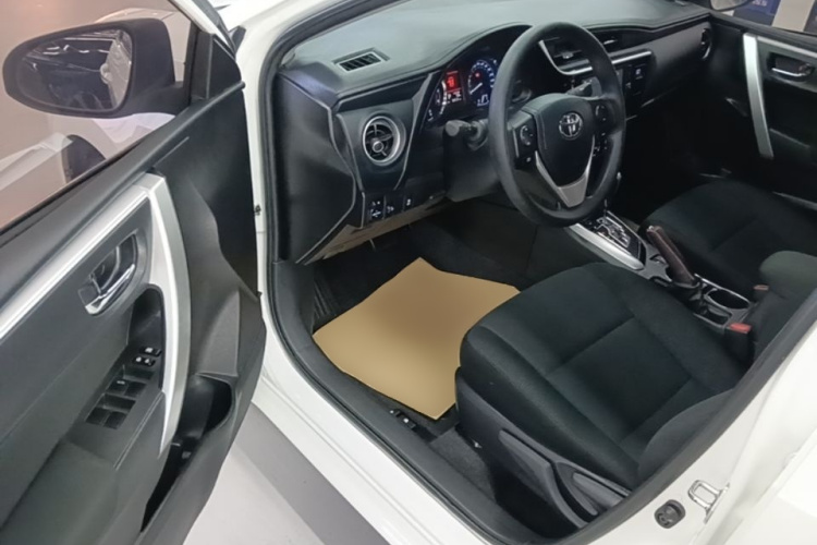 Toyota Corolla 2017 #16 Toyota Corolla 2017 car image #16